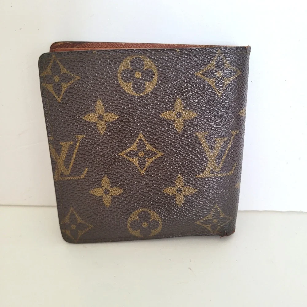 Louis Vuitton Monogram Canvas Bifold Wallet with Coin Pocket Brown CA0934